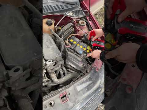 Автомобильный бустер. Заводит до 10 раз автомобиль на 1 зарядке. 400-800А пусковой, 28000mAh цена