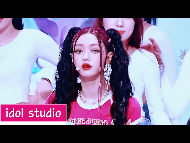 유아(YooA)_Selfish (교차편집 Stage Mix) class=