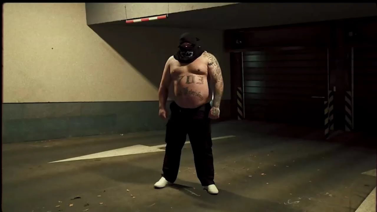Tonton 2T4 - H4LOBOMB4 | #INSTRUKTAŻINFORMACYJNY #TAKASCENA #BABASOLO #CRMNL di YouTube