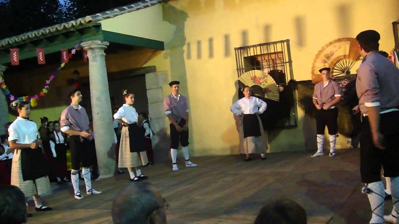 BAILANDO EL RONDON  POR LAS VECINAS DE CHAPINERIA