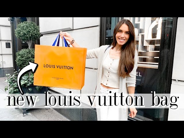 Lv classic bags💋💋💋, Video published by Vivian💗💗💗