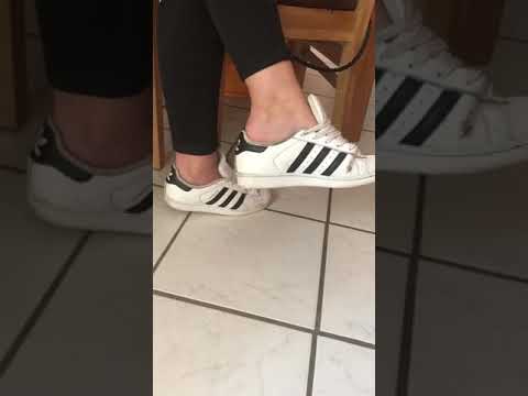 adidas superstar sockless