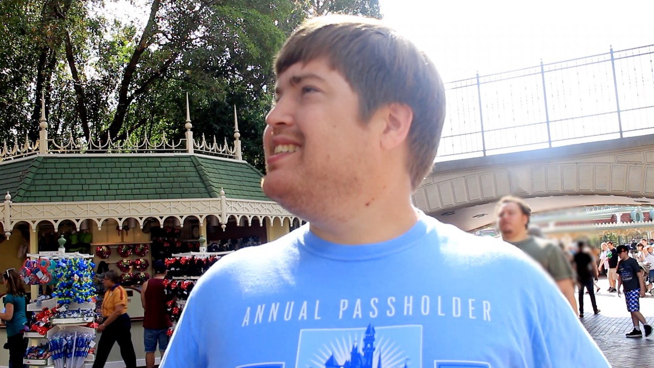 Dave Does DisneyLAND?!