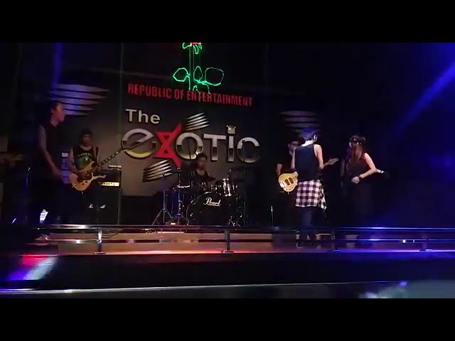 Sweet Child O'Mine - Guns And Roses Cover - Muhammad Iqbal Ft Kristin Kiti Live 2017 class=