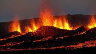 Début de l'eruption du piton de la fournaise 14 juillet