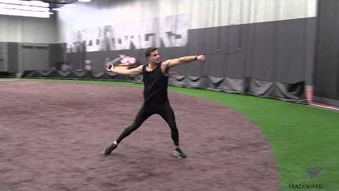 HOW TO THROW JAVELIN: Javelin Ball Drills 5 Step Throw