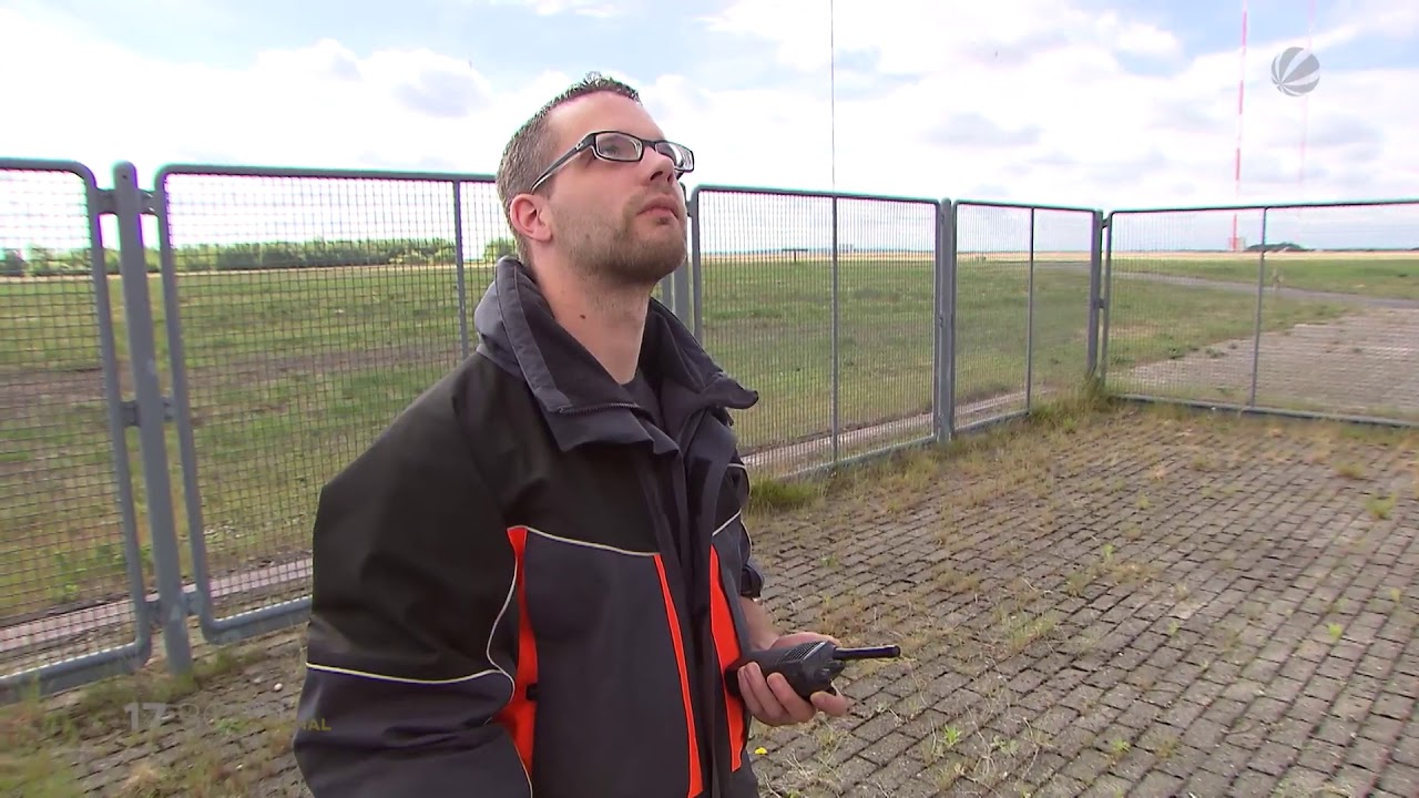 Schwindelerregende Höhen: Wir begleiten einen Marinefunker in Ostfriesland in Rhauderfehn- Ramsloh