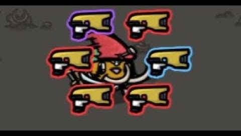 Getting to Wave 30 as the Mage in Brotato Endless Mode