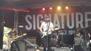 Sorority Noise - Using (Live at Slam Dunk South 2017)