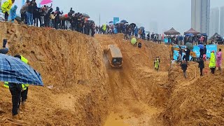 China Mountain Off-Road Racing Festival | Driver Jeep Wrangler 26 received a lot of attention