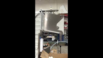 Waterfall Cap Feeder with Kicking Cam