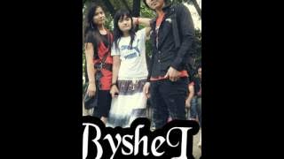 Yang penting happy-duo maia