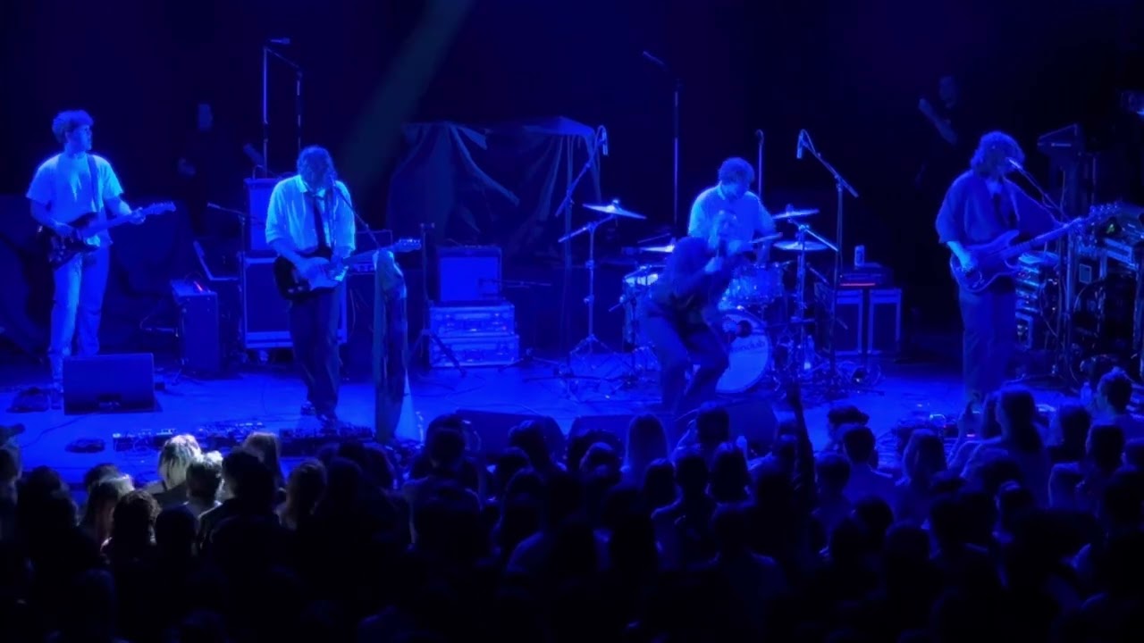 The Royston Club « I’m A Liar » open. for Miles Kane One Man Tour 19022024 La Cigale Paris France