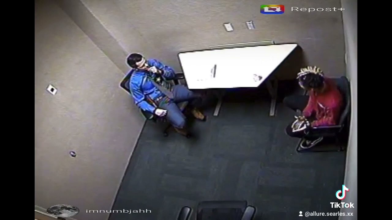 xxxtentacion getting angry during an interrogation for stabbing his manager tablez