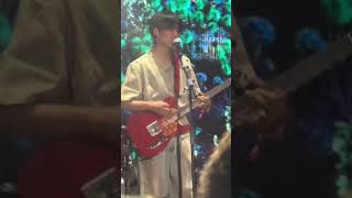 Uiauiaui Yung Kai Baperin Hati Penonton Di Lalala Fest 2025 Lewat Lagu Berjudul blue