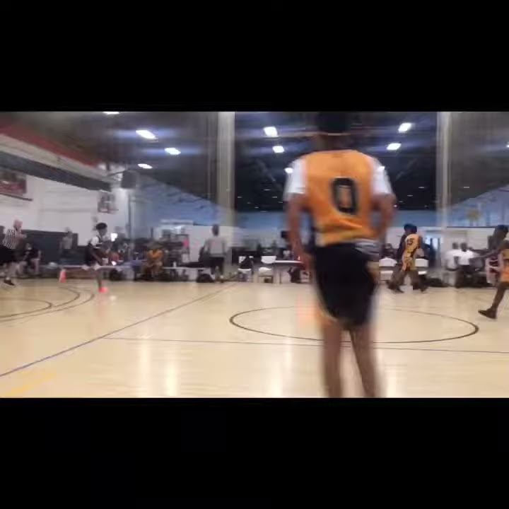 Elijah Holmes aka #YoungSimba 🦁🤴🏾 was cooking👨🏽‍🍳 with MBE for the Last Tournament Summer 2019