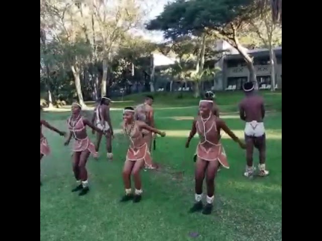 Guarda Tswelelang su YouTube Guarda Tswelelang su YouTube