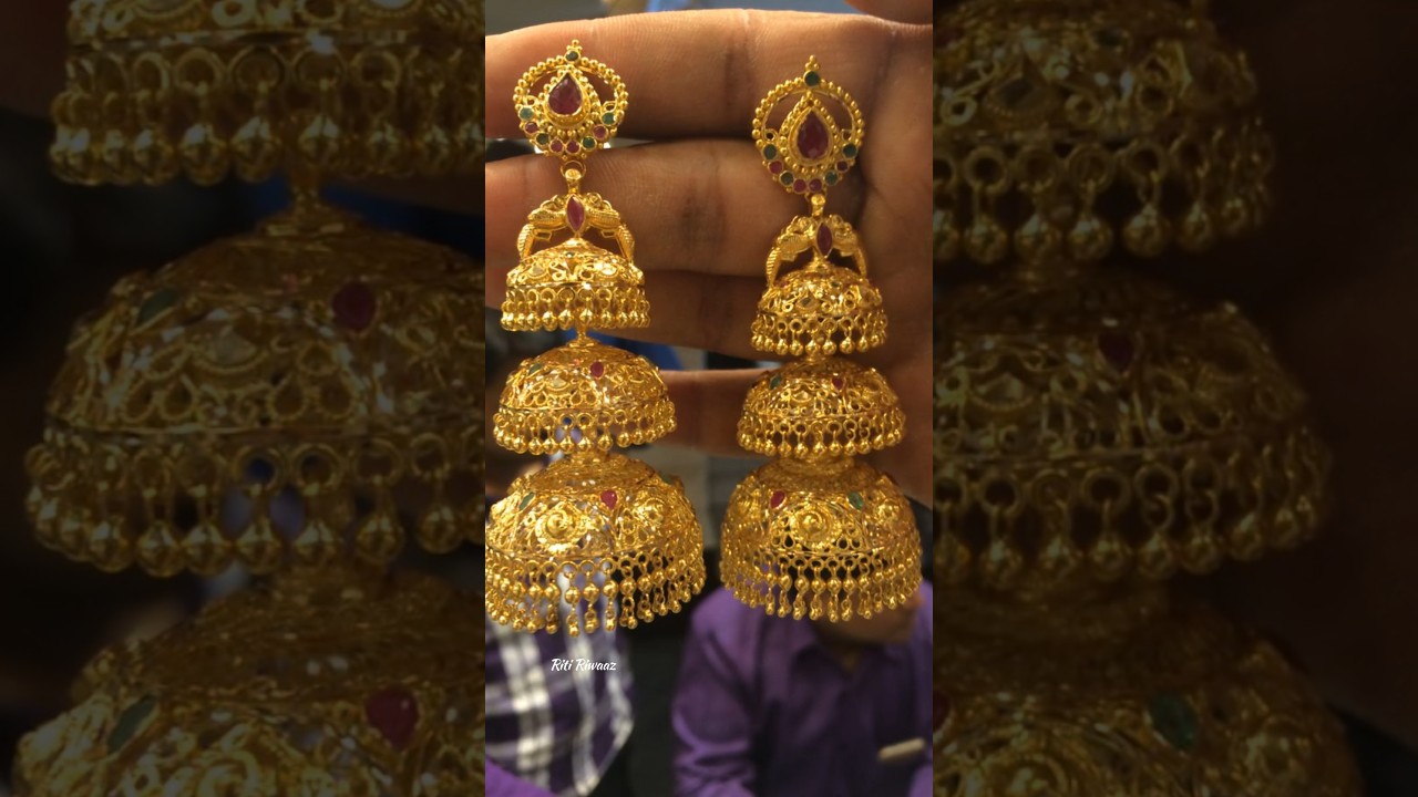 Gold Earings design for festive season 