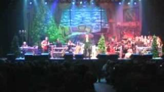 Quadrivium: Burncoat High School Select Chorus - O Holy Night with Kenny Rogers