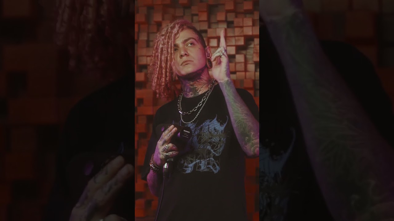 Guarda Will Ramos - War Machine - Live Vocal Performance su YouTube Guarda Will Ramos - War Machine - Live Vocal Performance su YouTube
