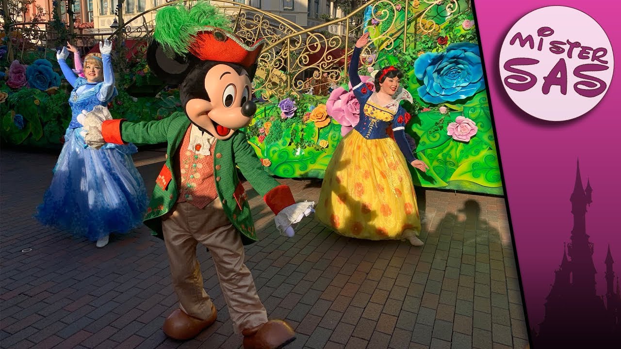 Team Princesses 👑 Main Street show at Disneyland Paris