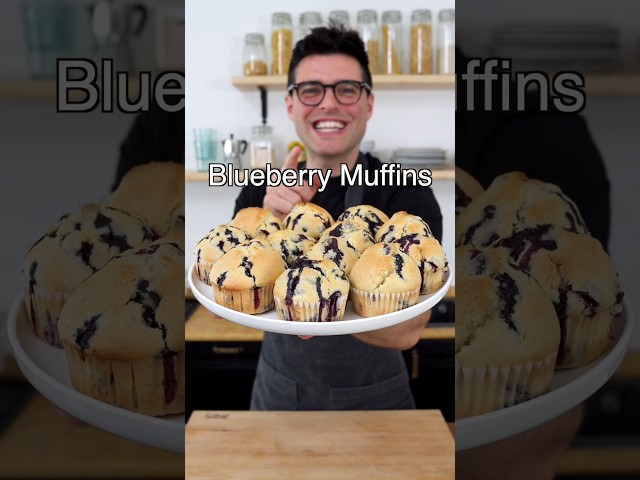 Blueberry Muffins with only 8 ingredients class=