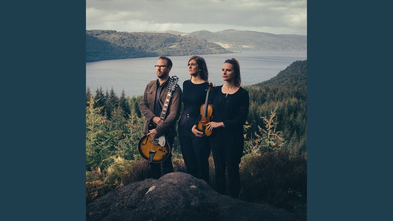 Смотреть «Headwater» на YouTube Смотреть «Headwater» на YouTube