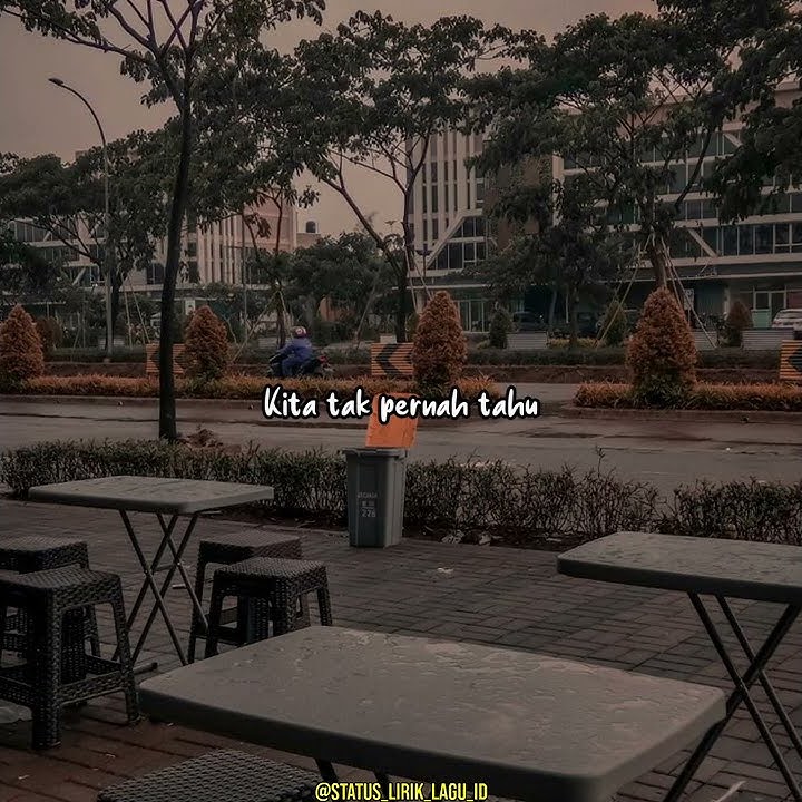 status wa monokrom - tulus