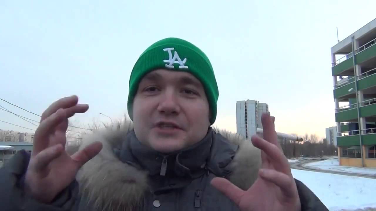 Ебут грудастую бабу в голову, глубоко заталкивая толстый