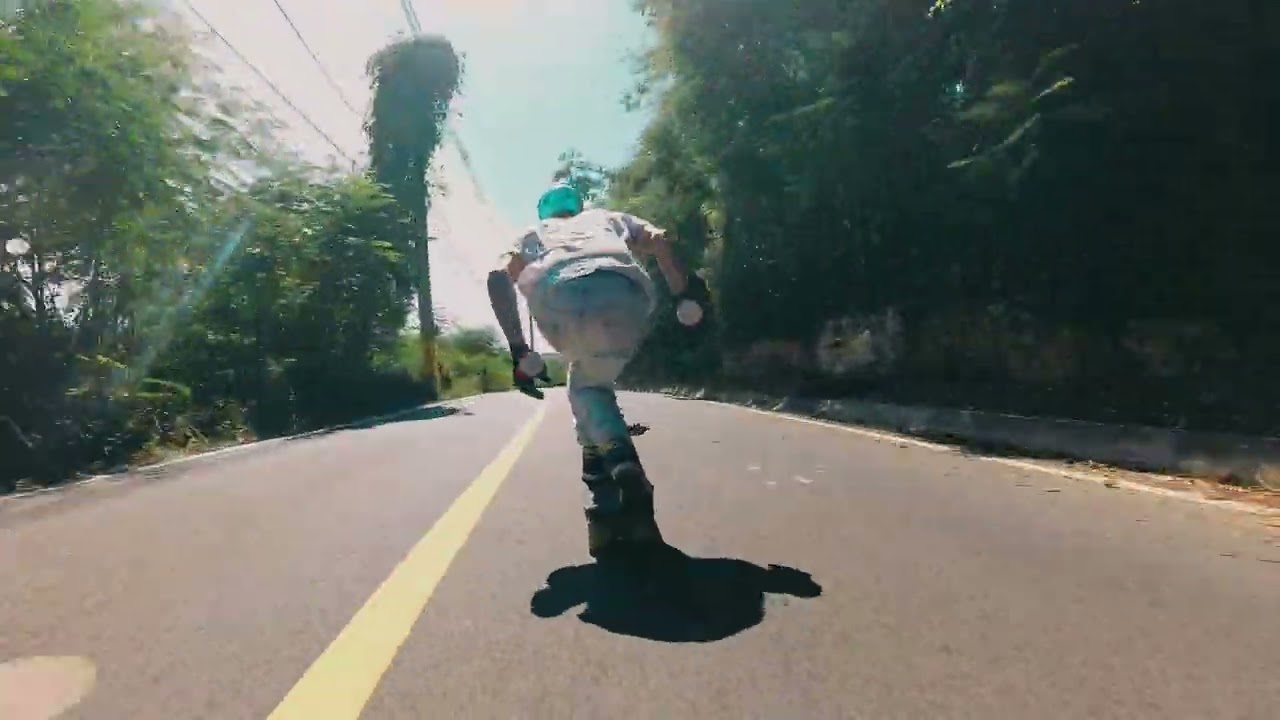Puerto Rico Skaters Dominanm a Pirate Downhill Track