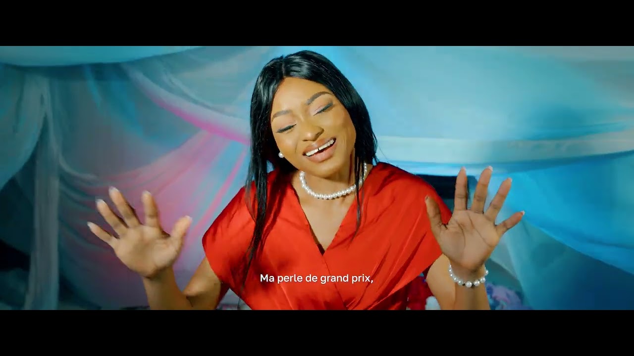 Amour vrai - Deborah Kambidibwa (Clip Officiel)