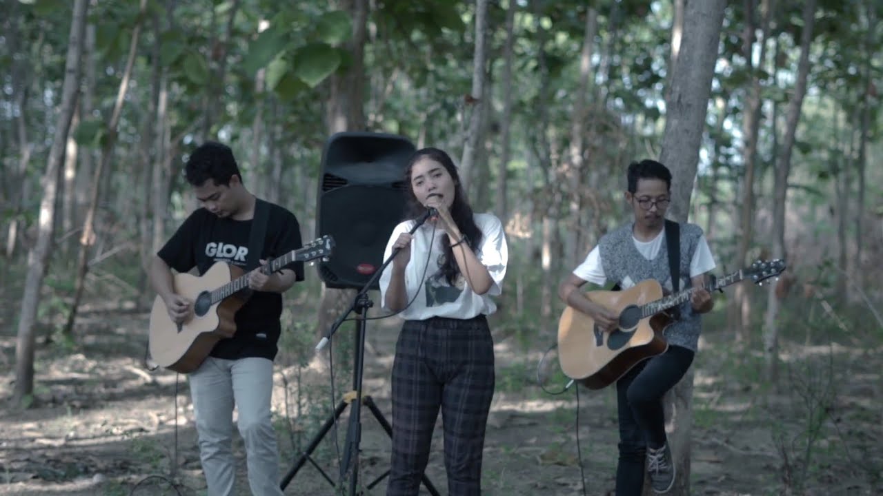 Ingin Hilang Ingatan Rocket rockers cover aderra&friends Ingin Hilang Ingatan Rocket rockers cover aderra&friends