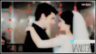 Ayşem Ömer Bana Ellerini Ver