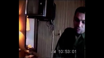 Tony and Gwen in their hotel room (1994)