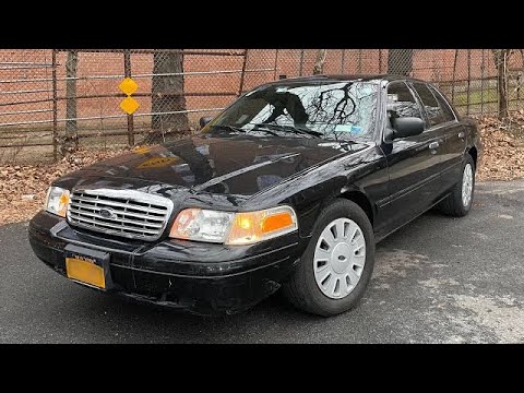 DAILYING A P71 IN NYC? 2006 FORD CROWN VICTORIA P71 IN DEPTH REVIEW & TEST DRIVE