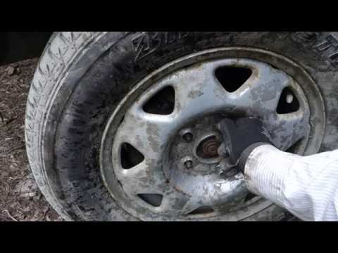 How to replace wheel and tyre Honda CR-V. Years 1998 to 2020