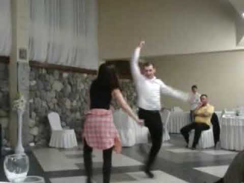 გართობა ტრენინგის არასამუშაო საათებში.