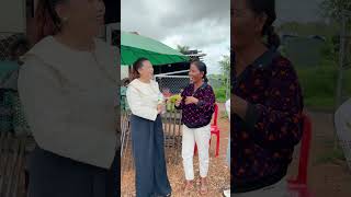 អុីថាខ្ញុំឈ្មោះ លោកជំទាវ សុខ ពិសី