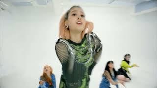 STAYC Kiss Me More Dance Mirror