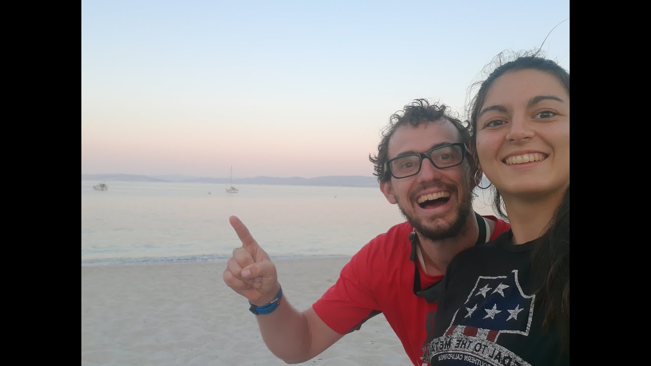 ⁣Pasamos la noche en Ons y...¡NOS SORPRENDEN LAS ARAÑAS!
