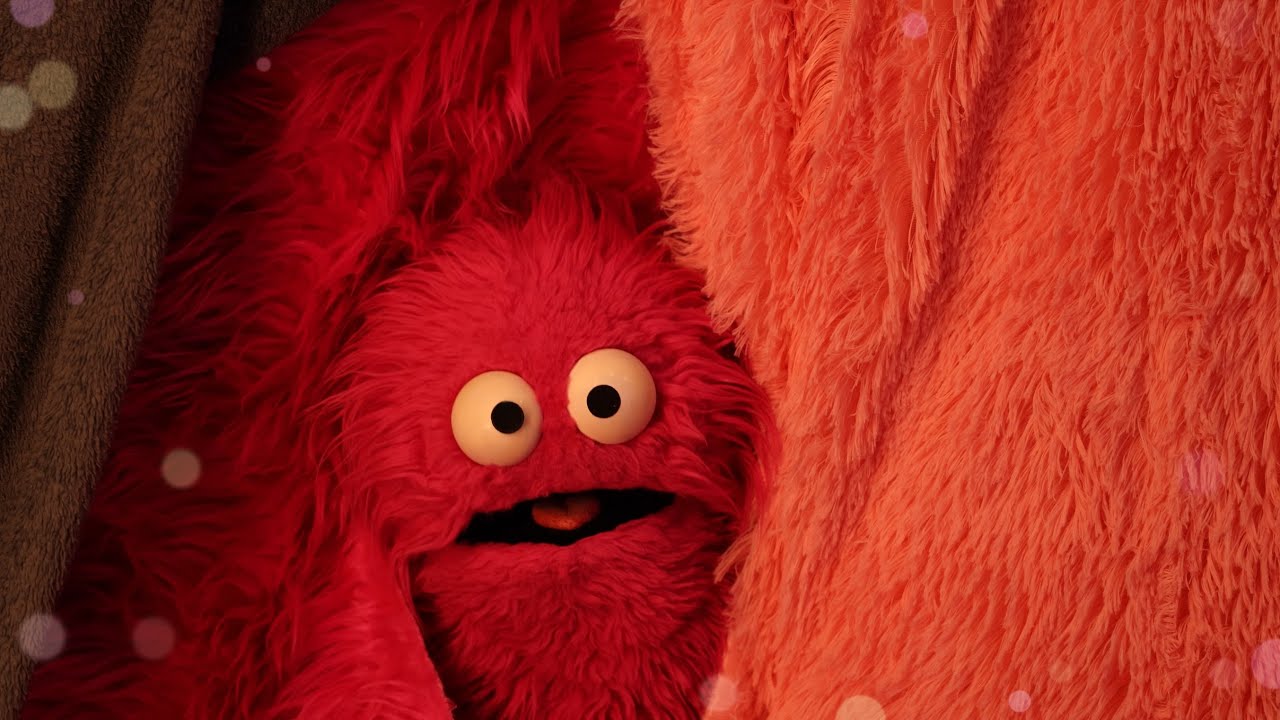 ASMR Cosmo’s Cozy Blanket Fort 🩷