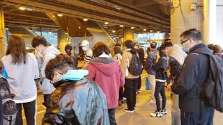 輕鐵第五期列車 1136+1214 @751 駛入及駛離天水圍三台