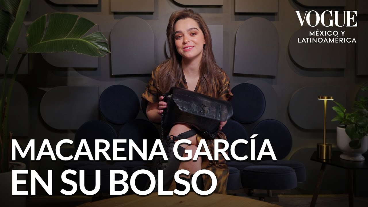 La actriz mexicana Maca García nos muestra los imprescindibles en su bolso Steve Madden | Vogue