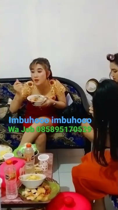 dini elsia   Iik Tarmi ( Duo Sogok ) Mangan Alias mbadok boso jowo'e imbuhooo imbuhoo