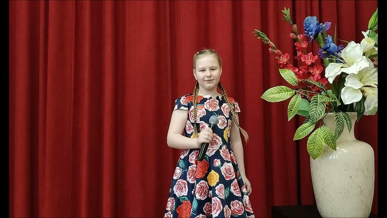 песня на 8 марта от девушки