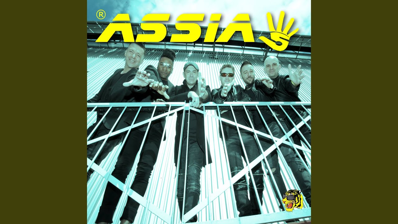 Watch La Santina on YouTube Watch La Santina on YouTube