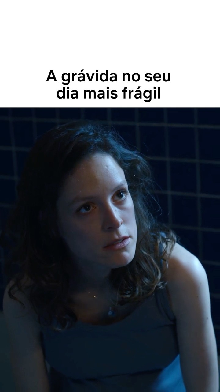 Ela está GRÁVIDA e vai descer a mão pra defender o filho #AdVitam