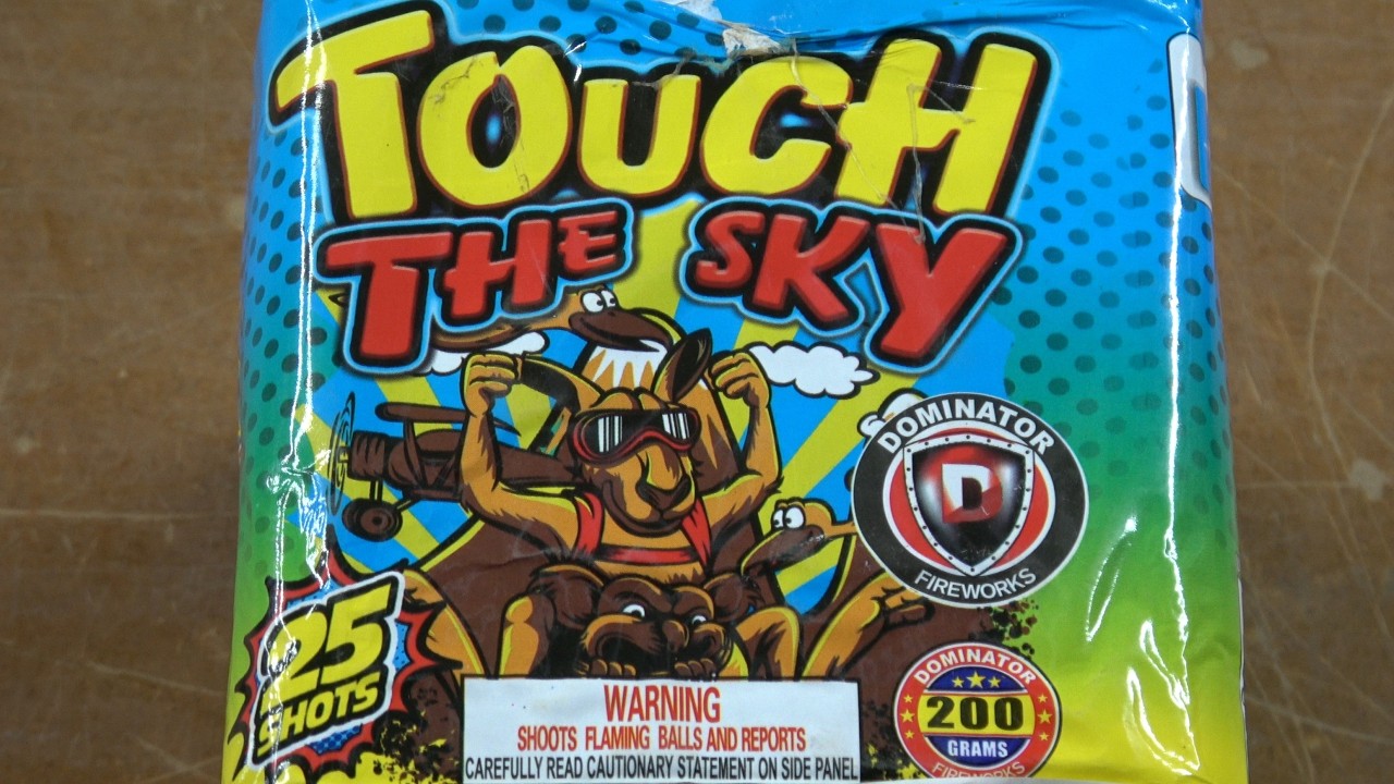 Touch The Sky 25s 200g cake by Dominator Fireworks - YouTube
