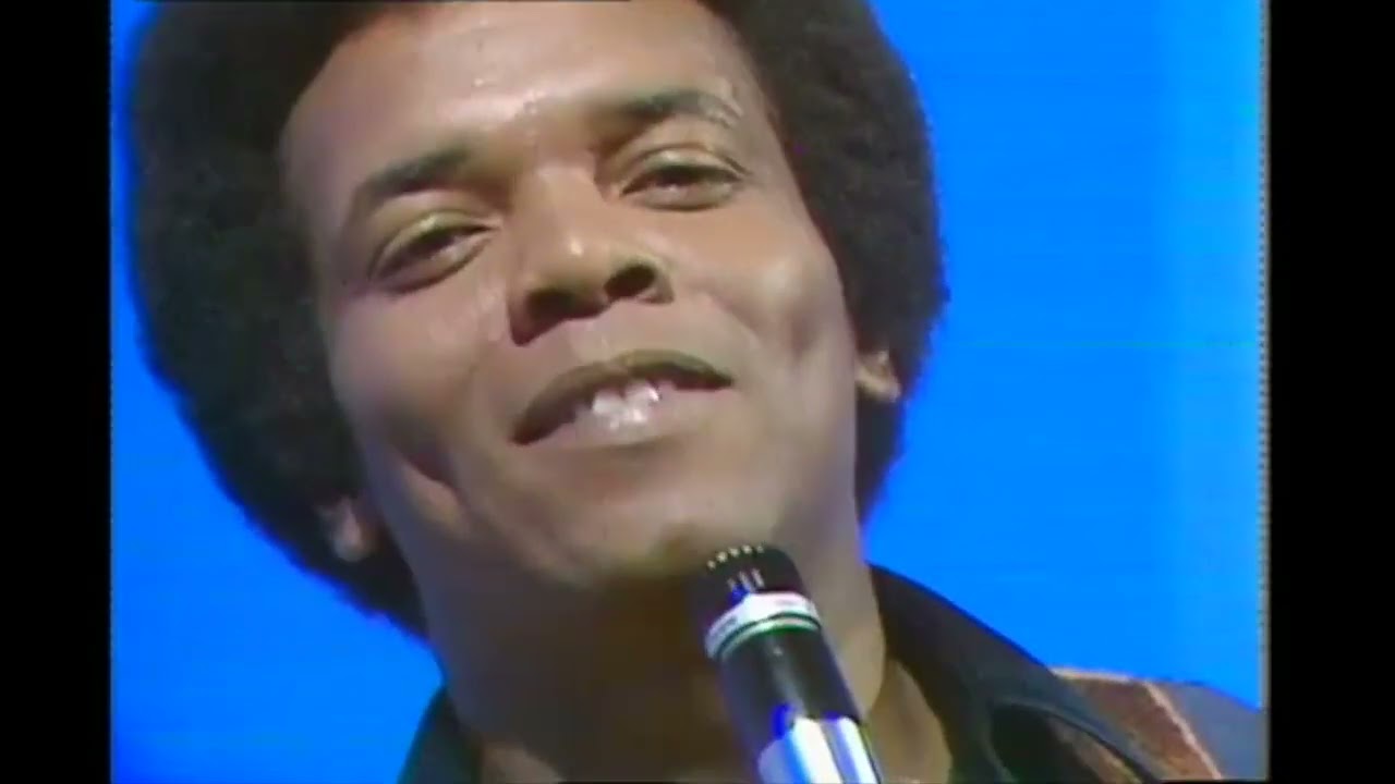 Johnny Nash -Tears On My Pillow (live TV 1975)