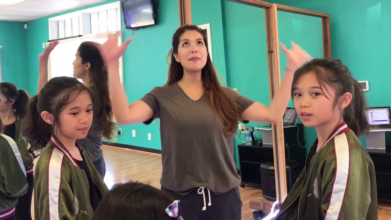 AmeliaAndAdinah interview with Inspiring Filipino Actress/Singer Geneva Cruz